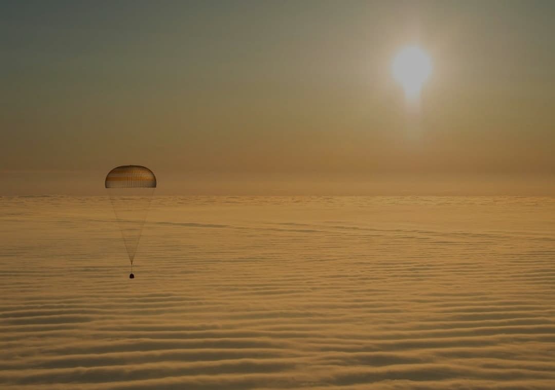 Rientro degli astronauti sulla Terra tramite il veicolo spaziale soyuz