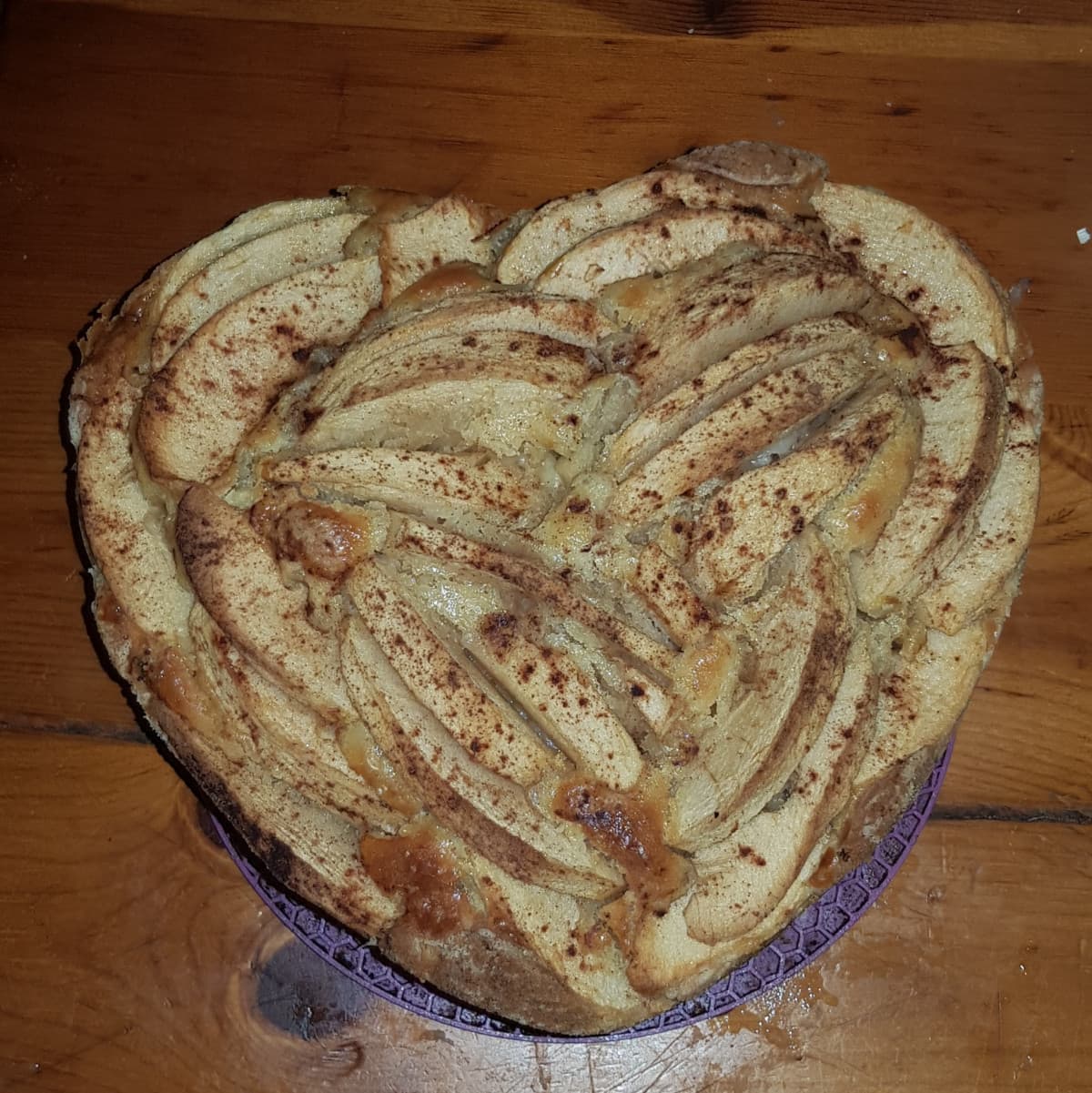 Torta di mele a forma di cuore