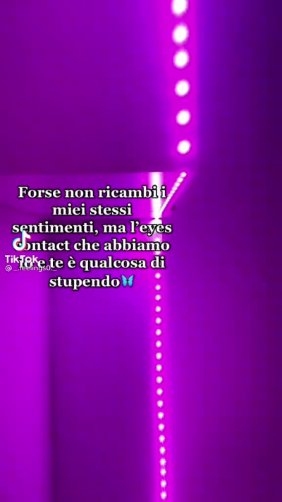 amavo l’eye-contact che facevo con lui, poi un giorno ho deciso di parlargli (dopo un anno e mezzo che gli andavo dietro) e da lì non fa più eye contact con me. C’est la vie 