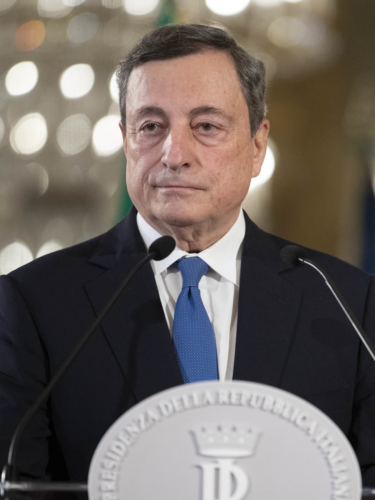 State tranquilli! Prima o poi il tecnico Draghi torna e metterà il vaccino obbligatorio per i fascisti sopra i 65 anni. E il Red pass per i comunisti. 