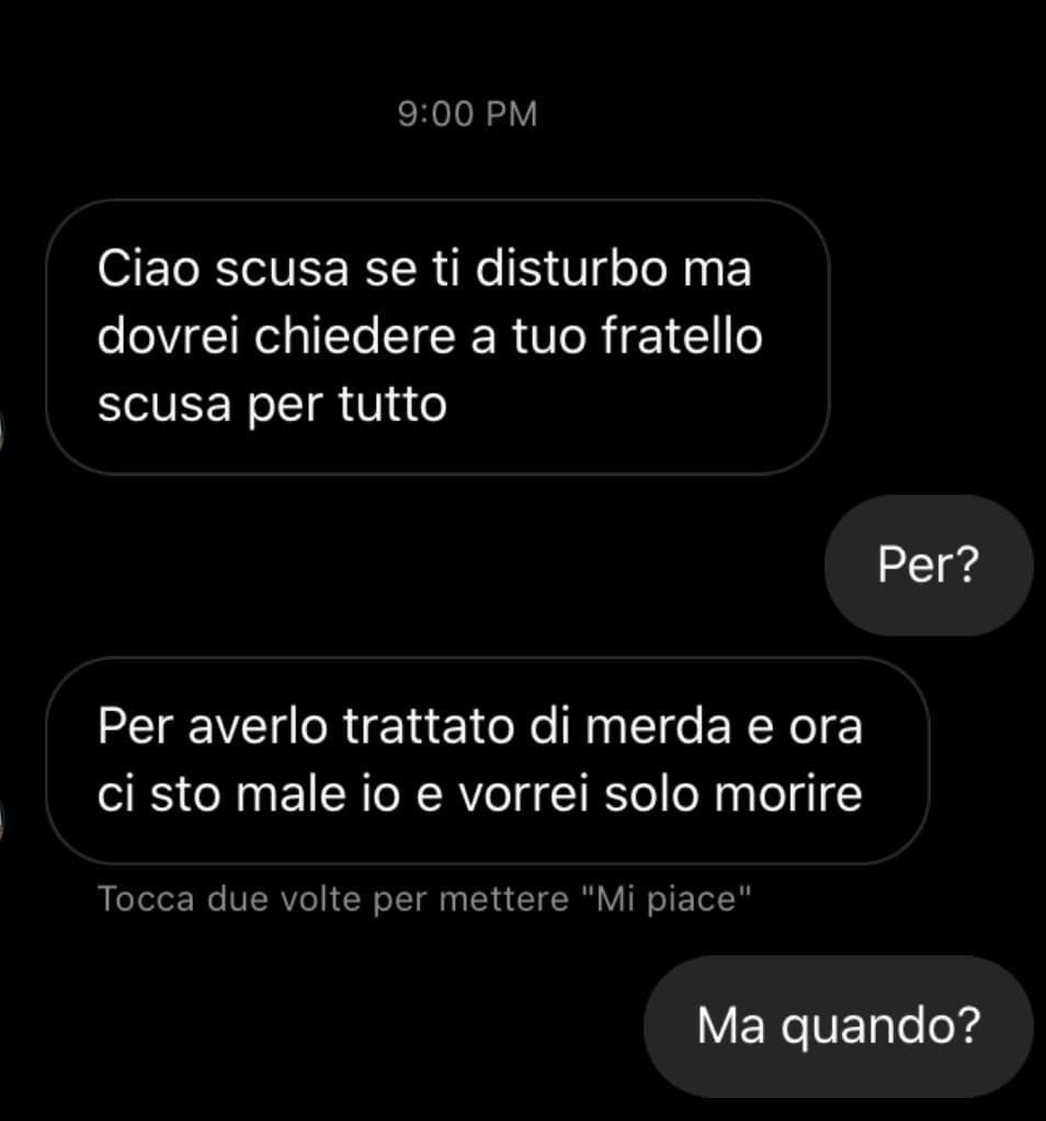 Quando ti scrive la ex di tuo fratello e tu sei tipo “ma quando si è fidanzato sto qua?!” ???