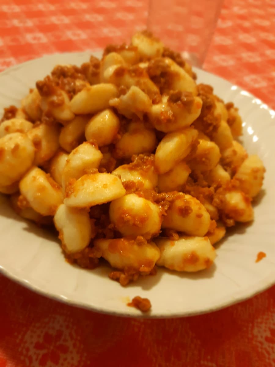 Mezzo kg di gnocchi is the way?