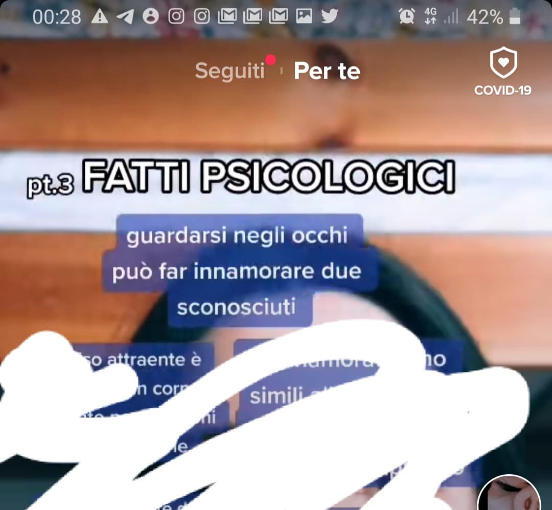 Io guardo tutti gli sconosciuti negli occhi ??