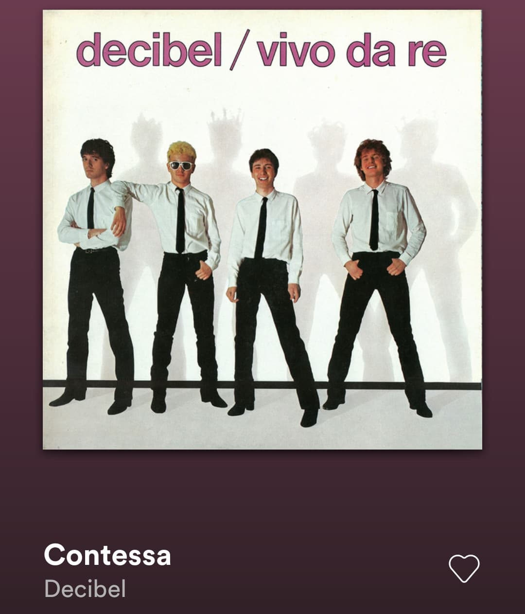 odio il fatto che nonostante tutto sta canzone non mi faccia comunque cagare..