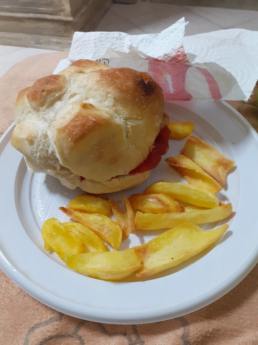 Raga non so voi ,ma quando sono malata adoro mangiare al letto