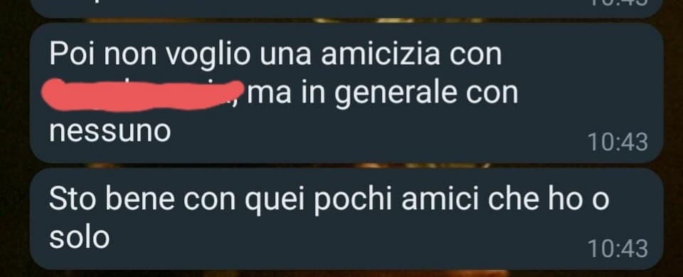 sono passati due mesi ma ancora ci piango, ora si comporta con la mia compagna come faceva con me, e lei ci sta pure...