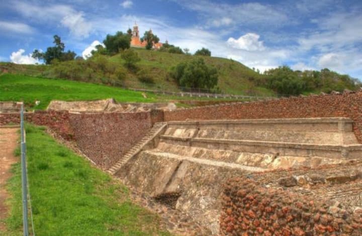 Il monumento più grande mai costruito dall'uomo. Andate in descrizione