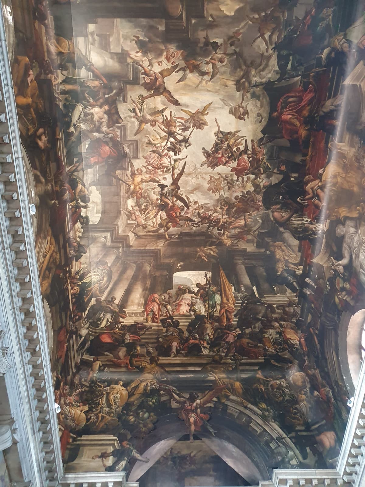 Oggi sono andato a Venezia e ho visitato la chiesa di San Pantaleon dove è presente una delle tele più grandi al mondo 