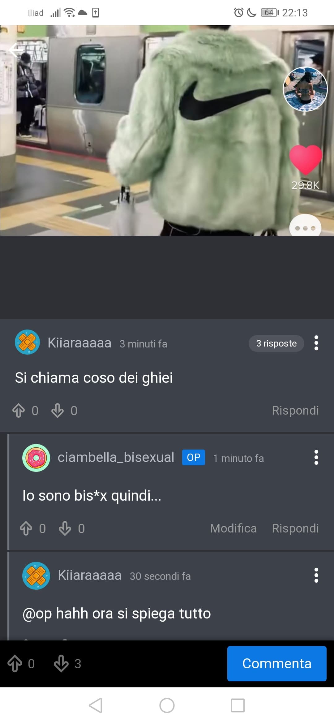 Ma questa sta fatta, se sei etero è ti compri questa giacca vuol dire che sei gay... Questa è ignoranza... 