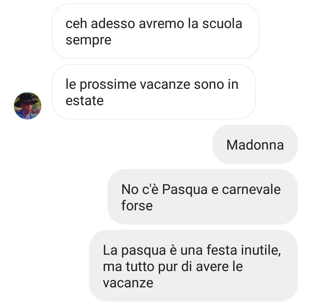 Non lo mangio il cioccolato, e non sono nemmeno credente. In pratica la Pasqua per me significa: v a c a n z e - e basta