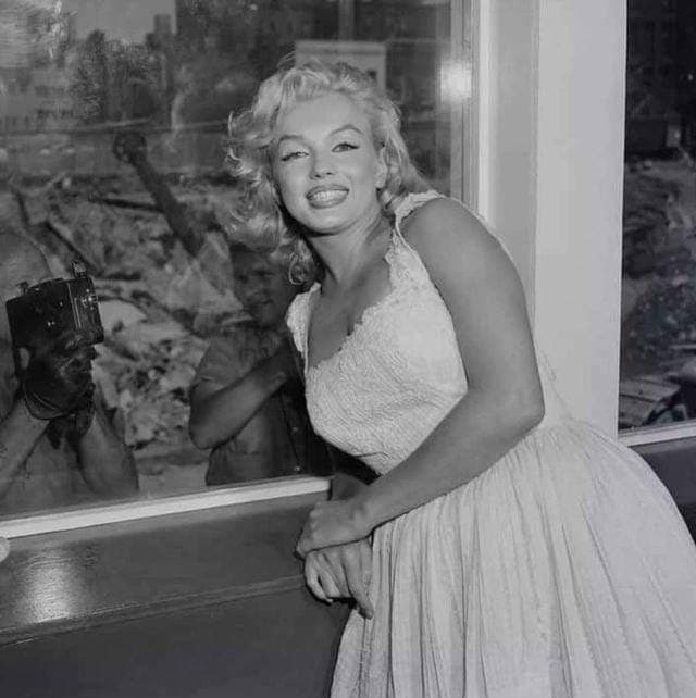 Marilyn Monroe? 1957 