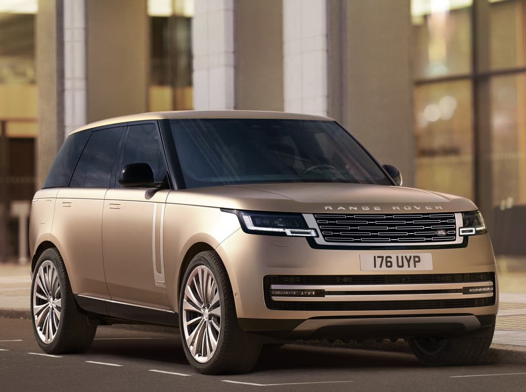 Trentesima puntata di Autonotizie festeggiata con la regina dei fuoristrada, la quinta generazione di Range Rover .