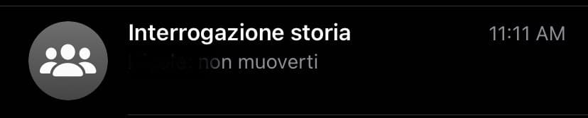 Hanno creato un gruppo con me e altre persone per suggerirgli, patetici ignoranti 