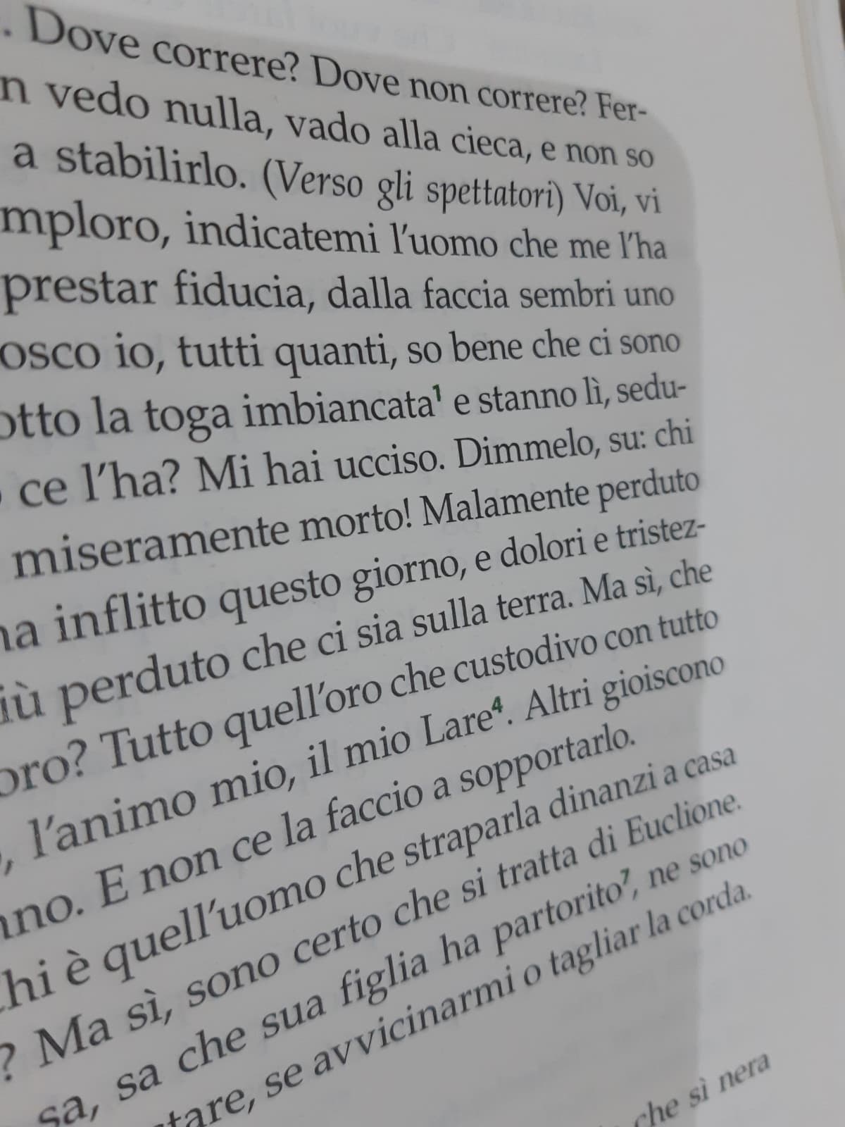 La prof: "ok potete andare, ah non scrivetemi di domenica che vi spacco la faccia" ??? ehm ok scus- 