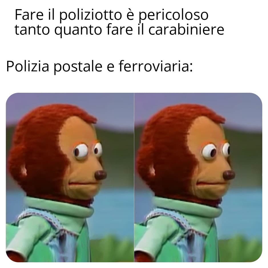 I meme dei carabinieri sulla chat delle forze dell'ordine, be like: 