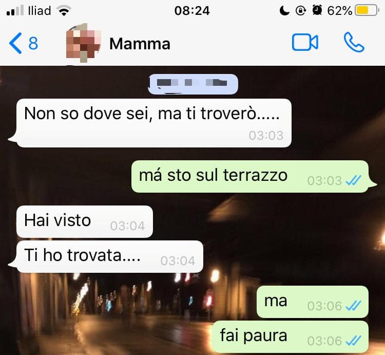 Nessuno: 
Mia madre alle 3 di notte: