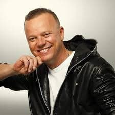 Ho appena scoperto che in Ucraina non ascoltano Gigi d'Alessio. Uffa adesso piangisco ?