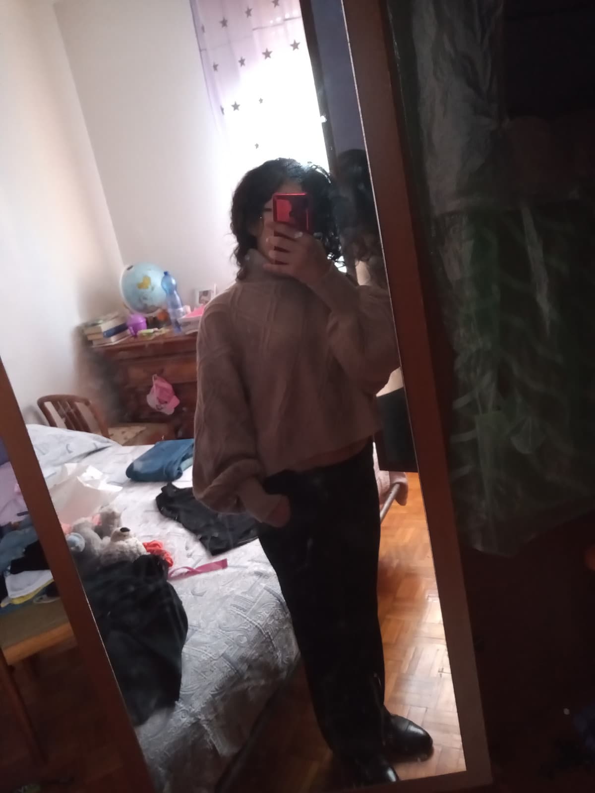 Oggi mia madre mi ha comprato un paio si robe(letteralmente lol),LE ADORO CAZZO??