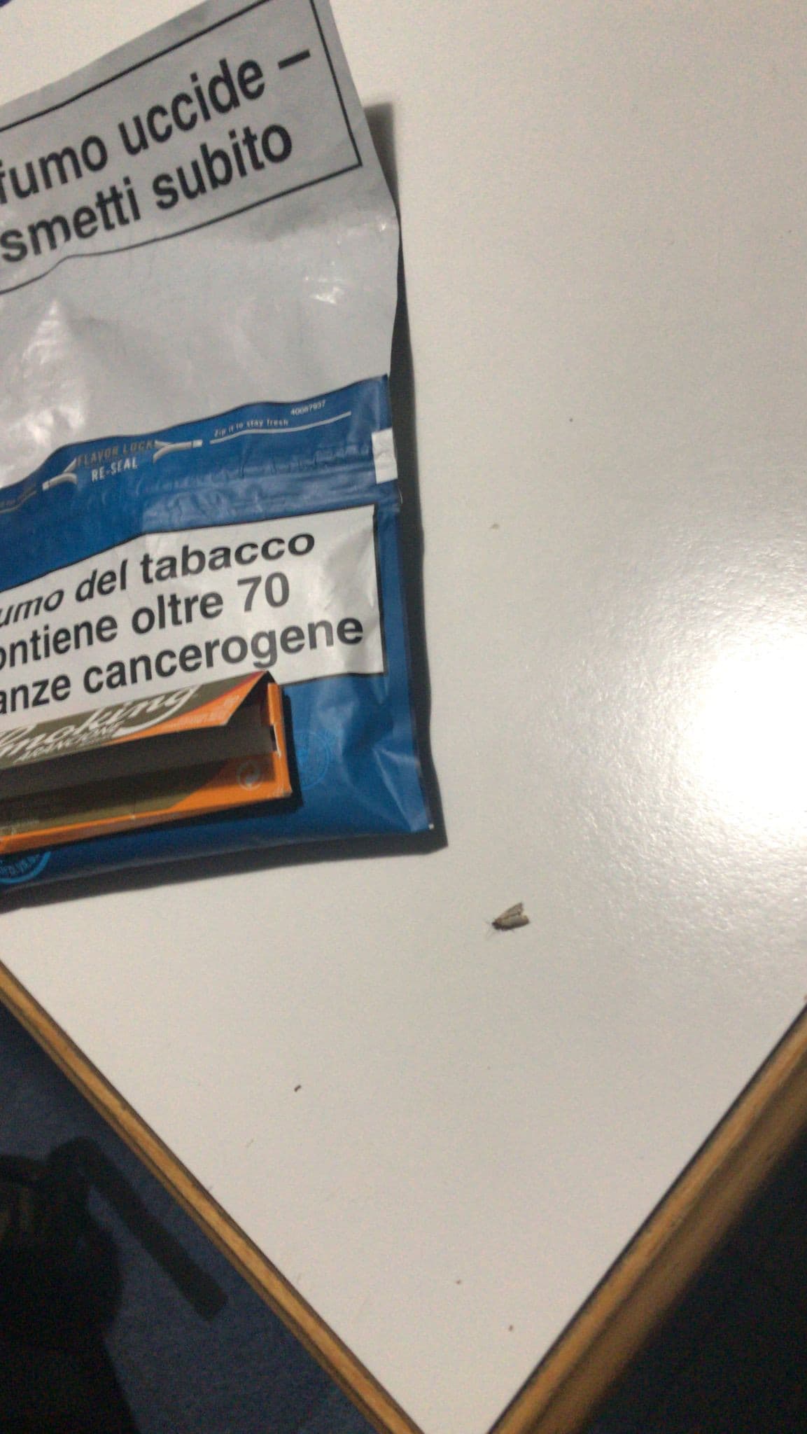 Come cazzo ci è finito nel tabacco? 