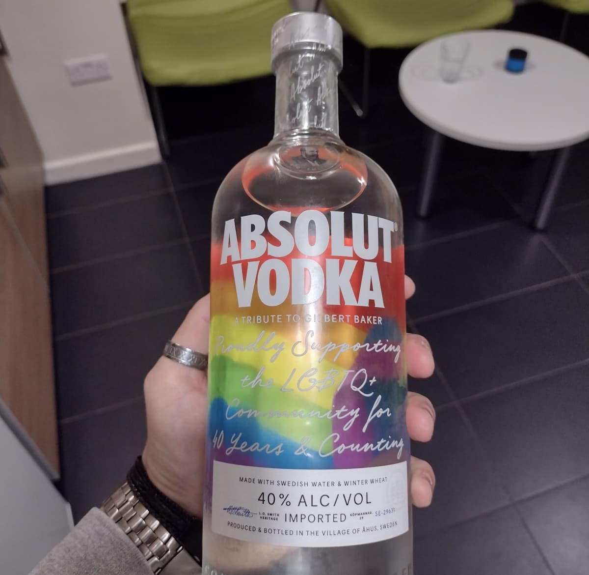 abbiamo la vodka lgbtq friendly 