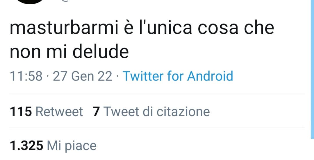 Buondì, a Vincenzo gli è letteralmente morto il telefono e io non so che fare mentre aspetto sul divano. Colpa di Vincenzo. Vincenzo sentiti il colpa. 