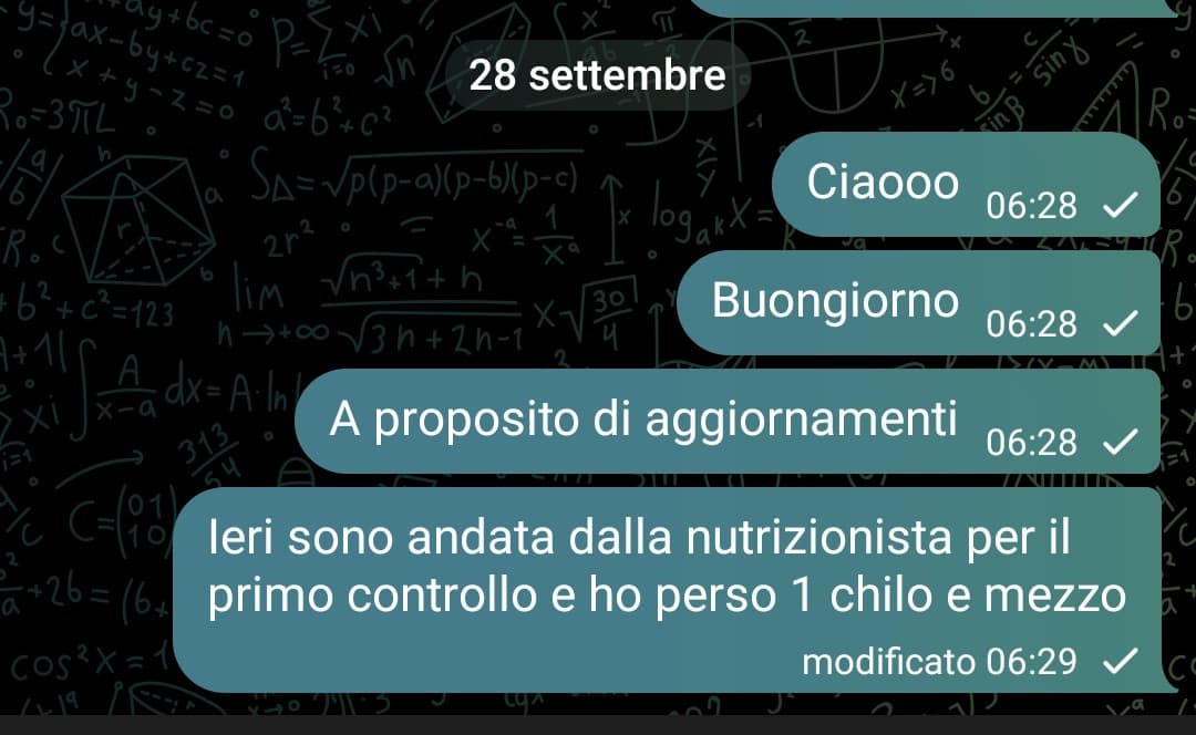 1 chilo e mezzo in una settimana. Wow. No, comunque, io non li vedo sti cambiamenti, però se ho perso, qualcosa è cambiato, no?