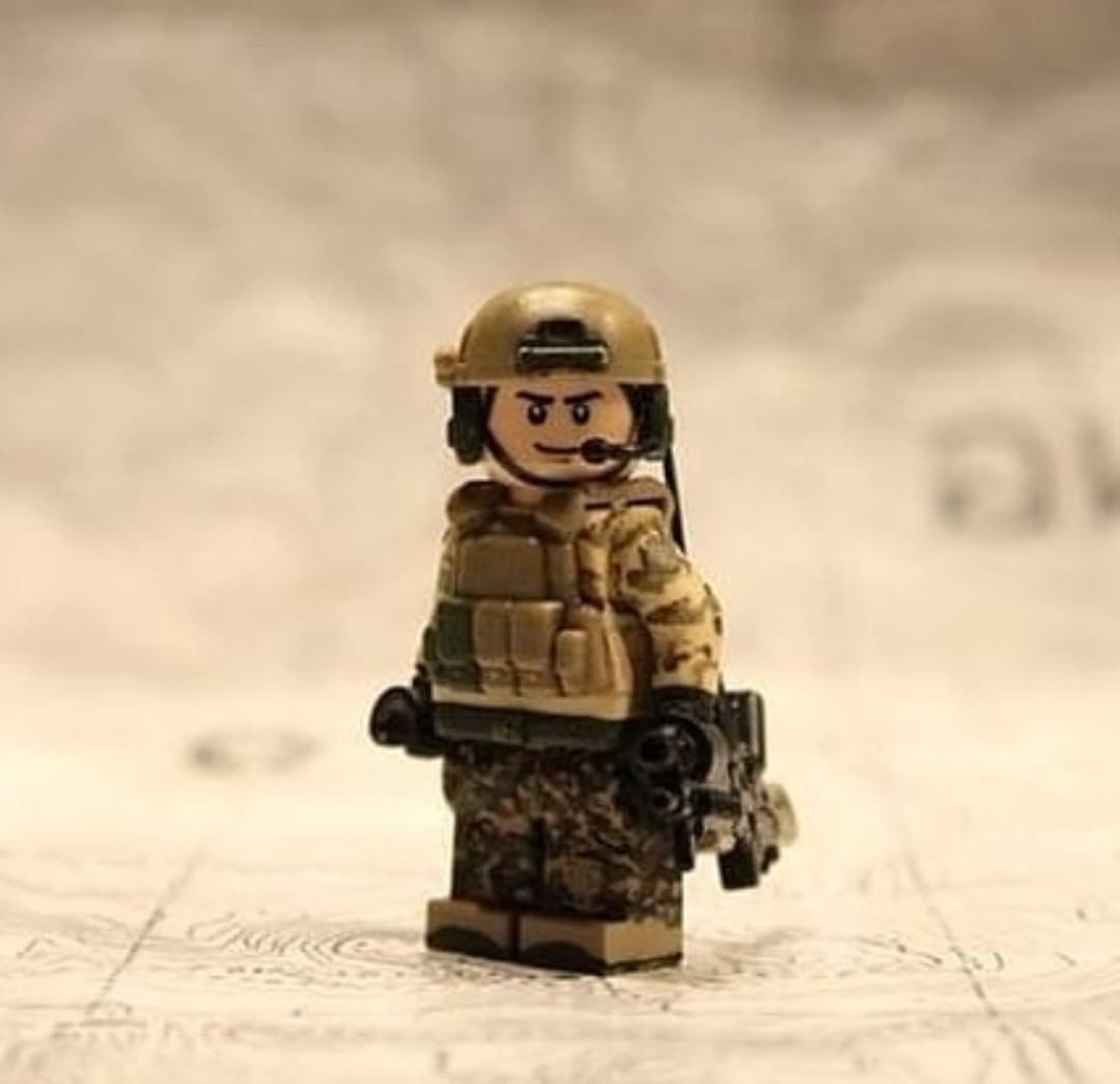 #legosoldier