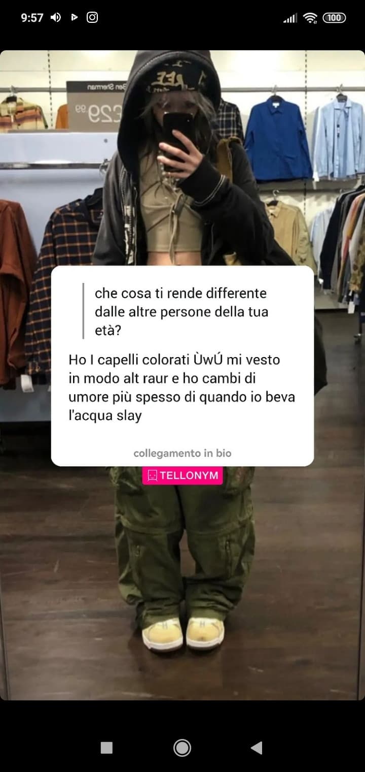 Ma è una cosa tanto comune sentirsi come distaccati dal mondo reale e ritenere che tutte le altre persone circa coetanee abbiano una vita più normale della tua?