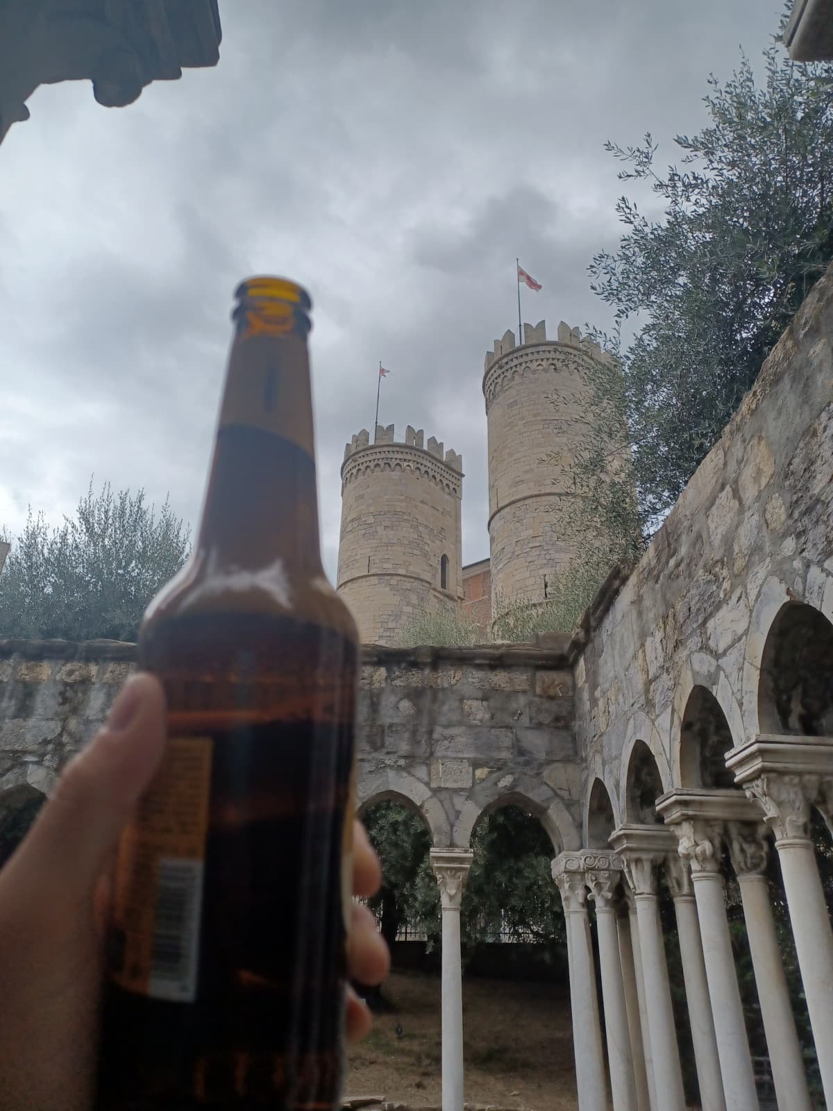 3 birre in 10 minuti e ora sto andando al porto per prendermi del rum 