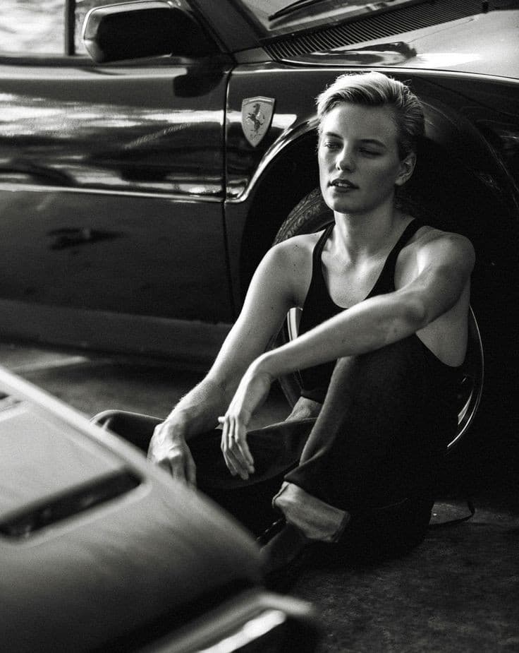 Quanto cazzo è bona Erika Linder