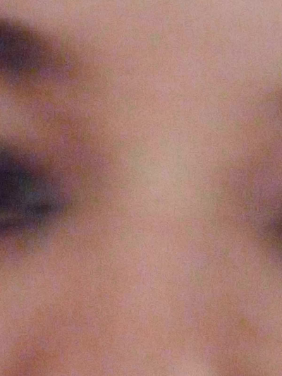 è la seconda/terza volta che uso l'eyeliner quindi SÌ non è assolutamente male ma che fasridio il fatto vhe non mi siano venuti uguali (a oadte che ho proprio gli occhi diversi NON PARLIAMONE)