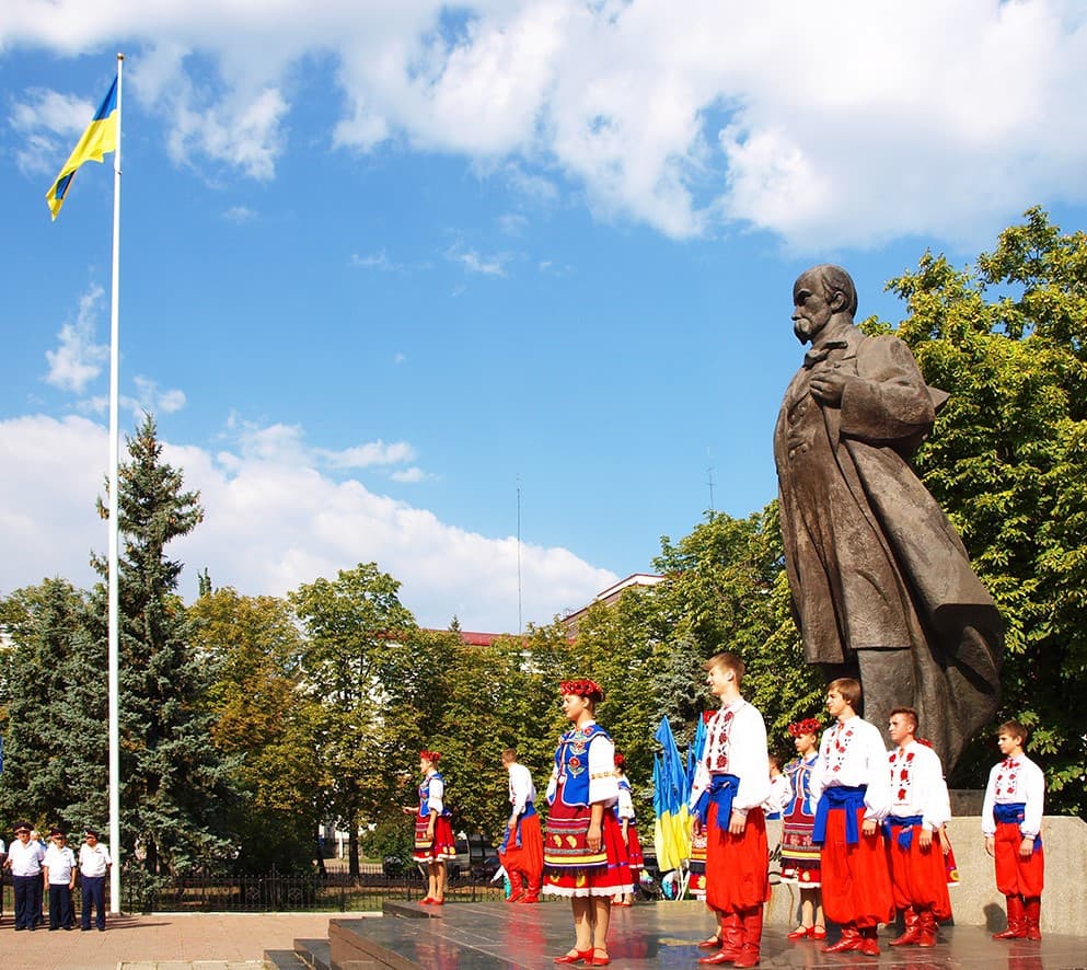 Il 24 agosto 1991, l'Ucraina dichiarò la propria indipendenza dall'Unione Sovietica. Da allora, questo giorno è festa nazionale in Ucraina.  Ma quest'anno non ci saranno eventi, per ovvi motivi, e anzi si teme un'intensificazione degli attacchi russi.