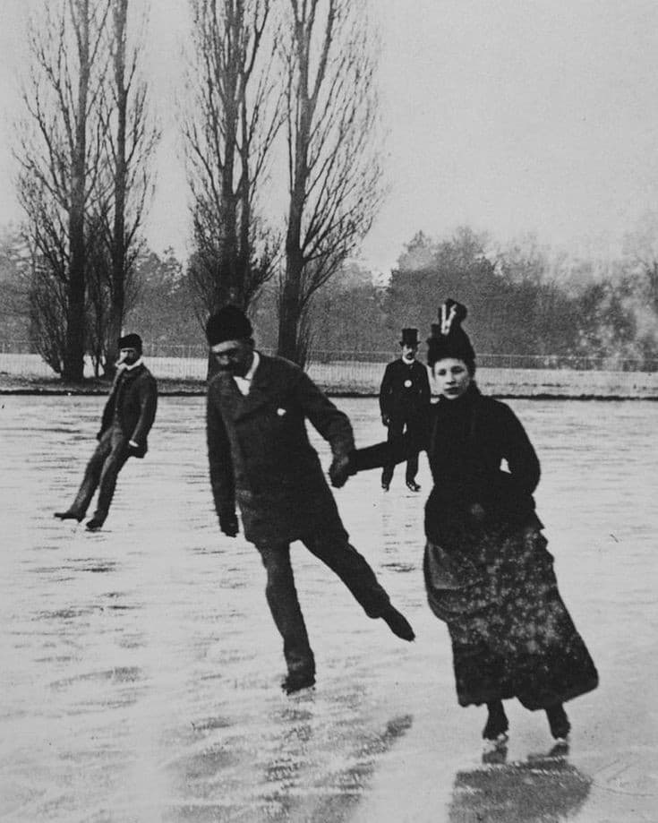 1880 circa ?⛸❄