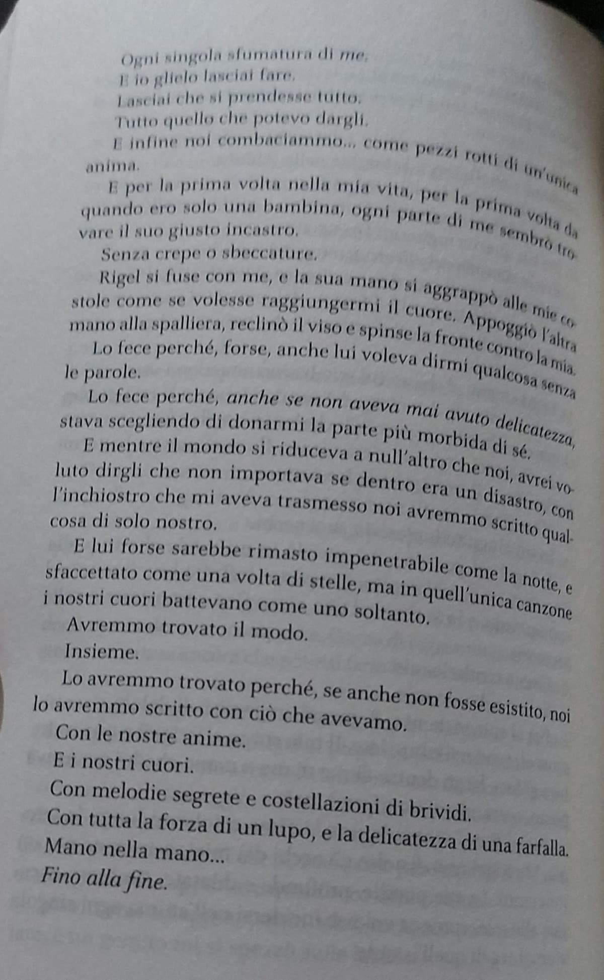 Oggi ho fatto la visita oculistica, mi mancano tre gradi, ma vabbè... ho scelto i miei occhiali e vi giuro a primo impatto sembravo un'attrice porno?