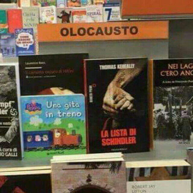 Quando in biblioteca trovi delle persone con uno spiccato senso dell'umorismo