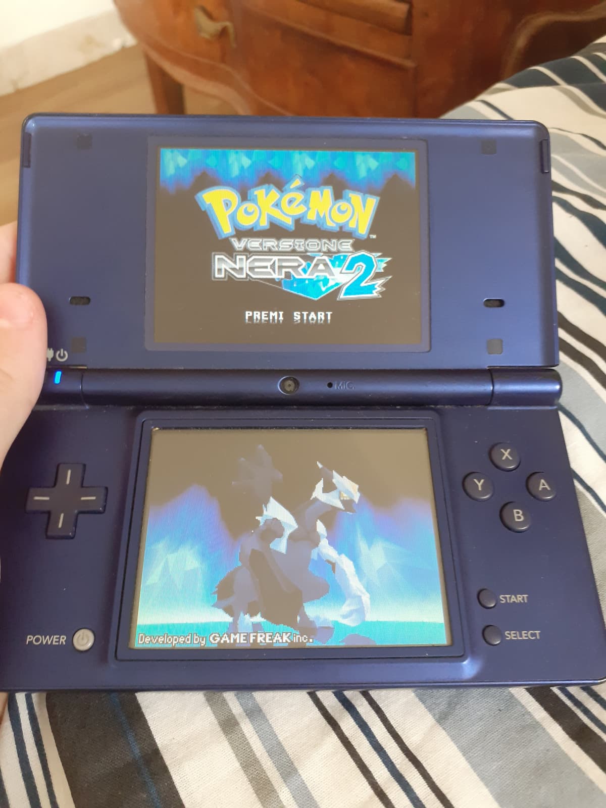 No che figo ho ritrovato il mio nintendo ds e funziona ancoraa