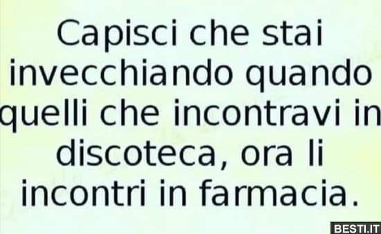 maremma bucaiola se non mi lancio in una vasca di acido muriatico è solo perché krypton ha bisogno di me 