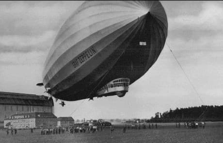 alle macchine e agli aerei io rispondo con gli zeppelin 