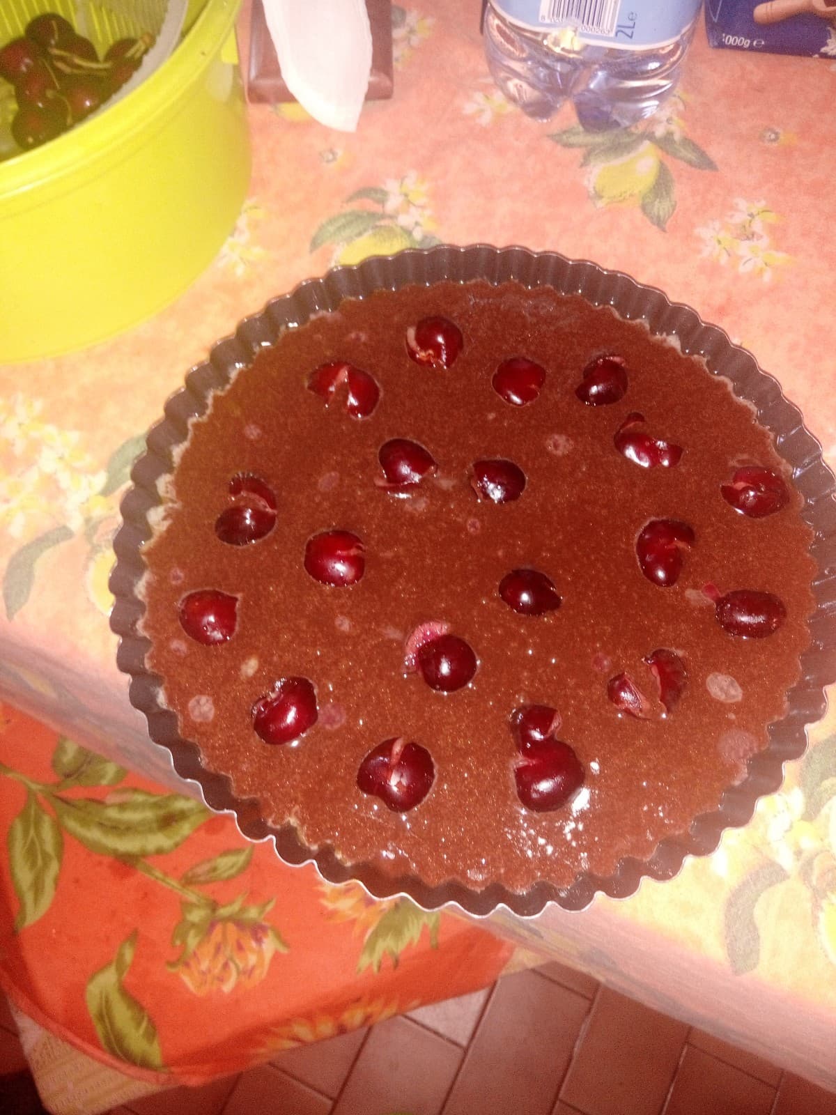 Ecco la torta che ho preparato : cioccolato fondente e ciliegie ?