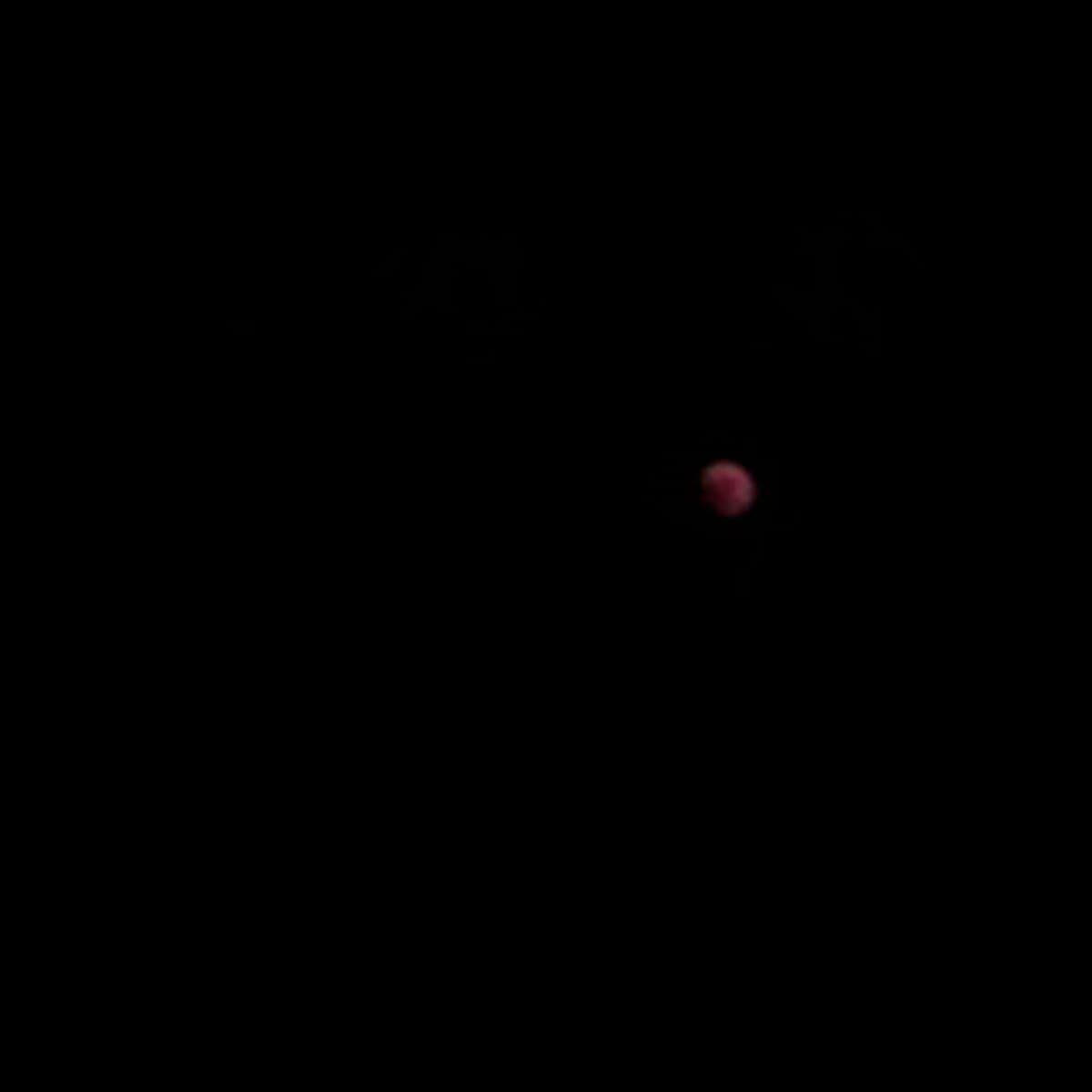 Mini red moon