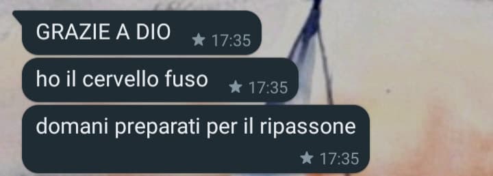 Vita da "vicina di banco" be like: