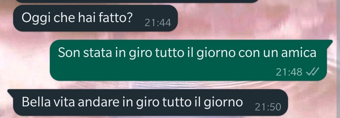 Il mio ragazzo. Ditemi se vi sembra normale. 