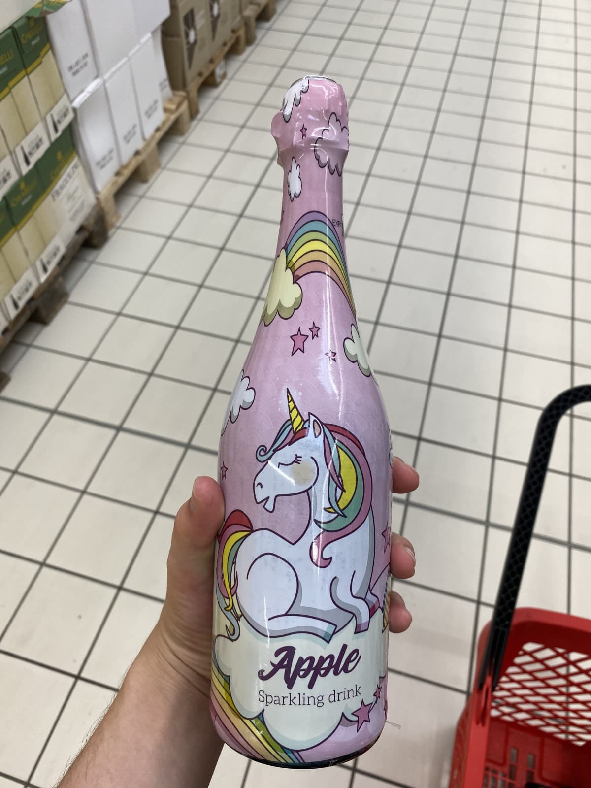 Con questo spumante per bambini che ho trovato oggi vi auguro una unicornosa  notte :3