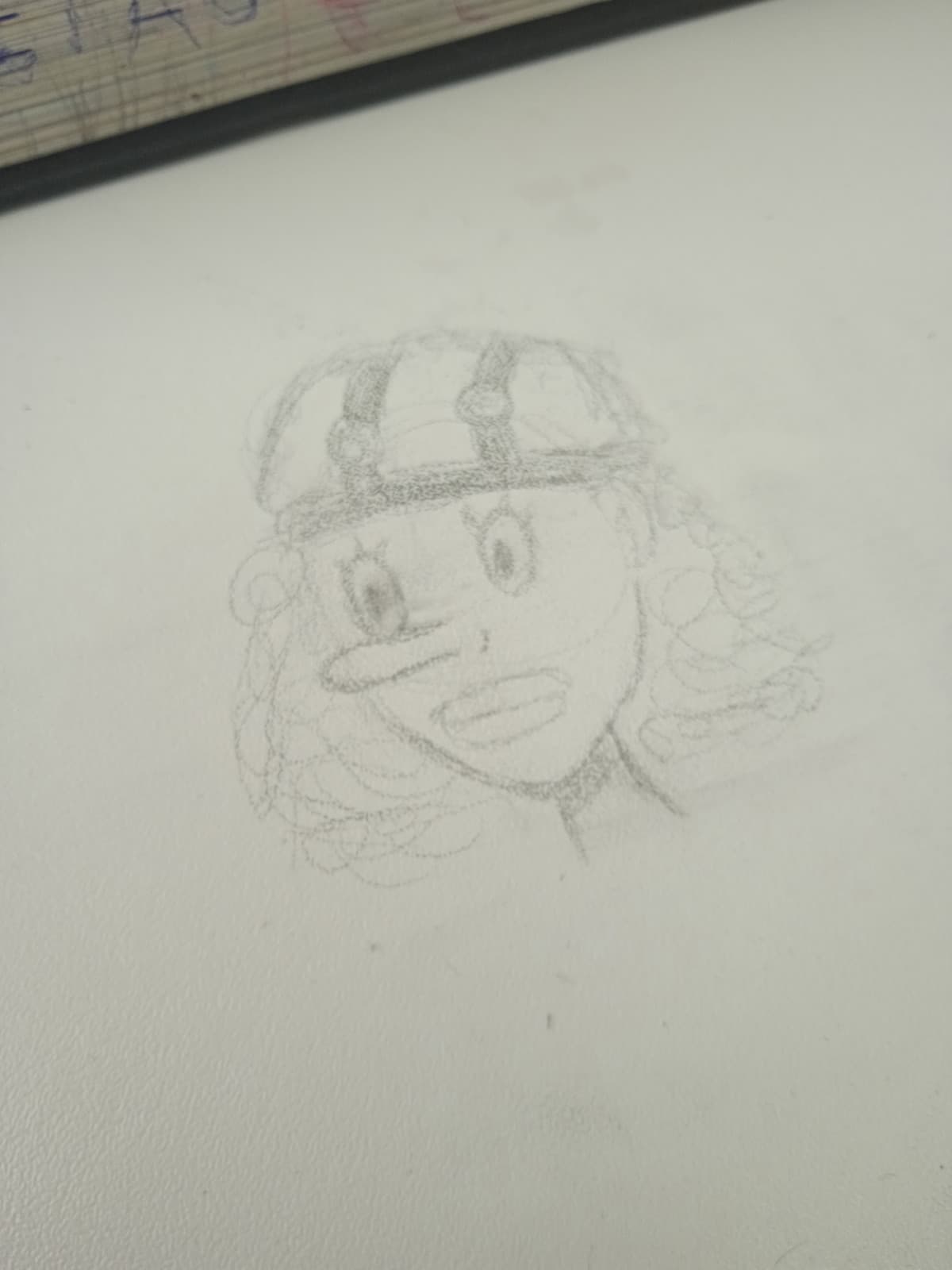 Oggi a scuola una mia compagna è venuta da me, ha guardato questo bellissimo esemplare di Usopp su banco, e ha commentato con: "che brutto"