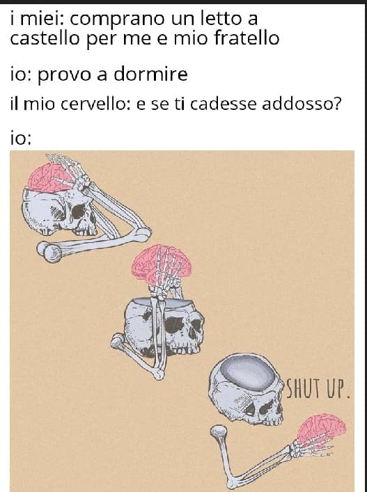 Da piccolo provavo ad addormentarmi con le gambe alzate perché ero convinto potessi evitare il crollo ???