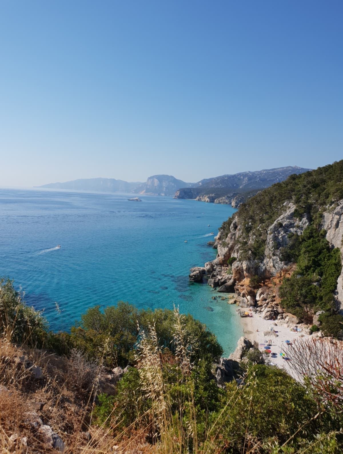 Darei un rene per poter ritornare in questo paradiso terreste.??
(Foto scattata a sul sentiero Cala Fiuli - Cala Luna, Sardegna)