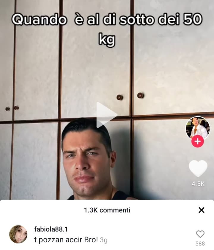 Sarò stupido io, ma non riesco a capire perchè ci sia così tanta incazzata per sto video. Anche perchè tutti gli stitch e i commenti che ho visto, avevano argomentazioni insensate.