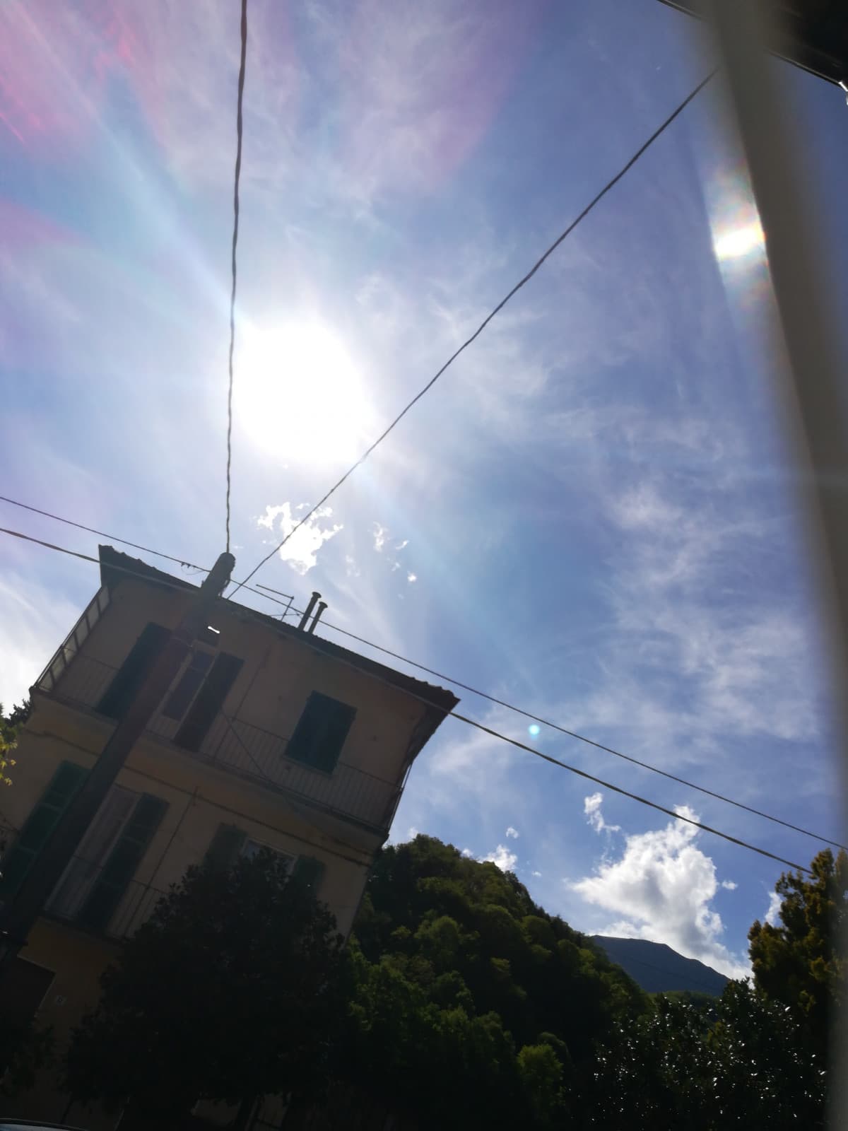 C'è talmente tAnto    sole che non riwdco a inquAdrate la foto