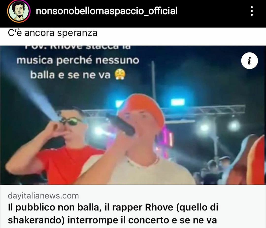 Posso capire che non piaccia,ma pagare soldi per un concerto e poi non fare un cazzo mi sembra da scimmie. Oltre al fatto del "perchè sei li se non ti piace"