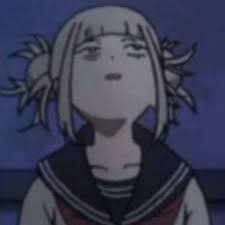 Toga: *psicopatica, uccide la gente, adora bere il sangue*                                        Sempre lei: